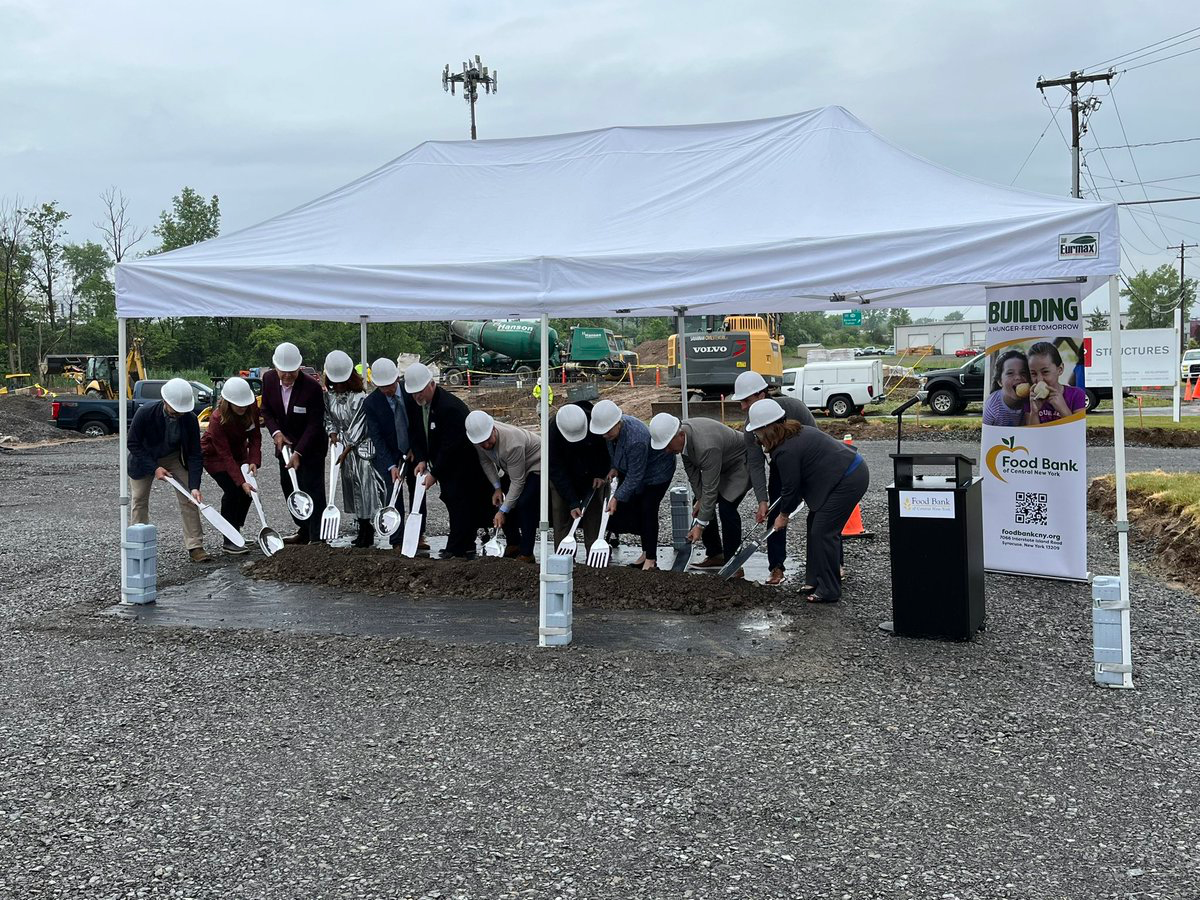 Rep. Williams office attends CNY Food Bank ribbon cutting