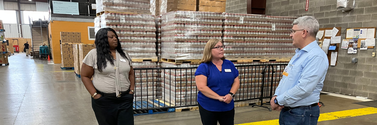 Rep. Williams visits Food Bank of CNY